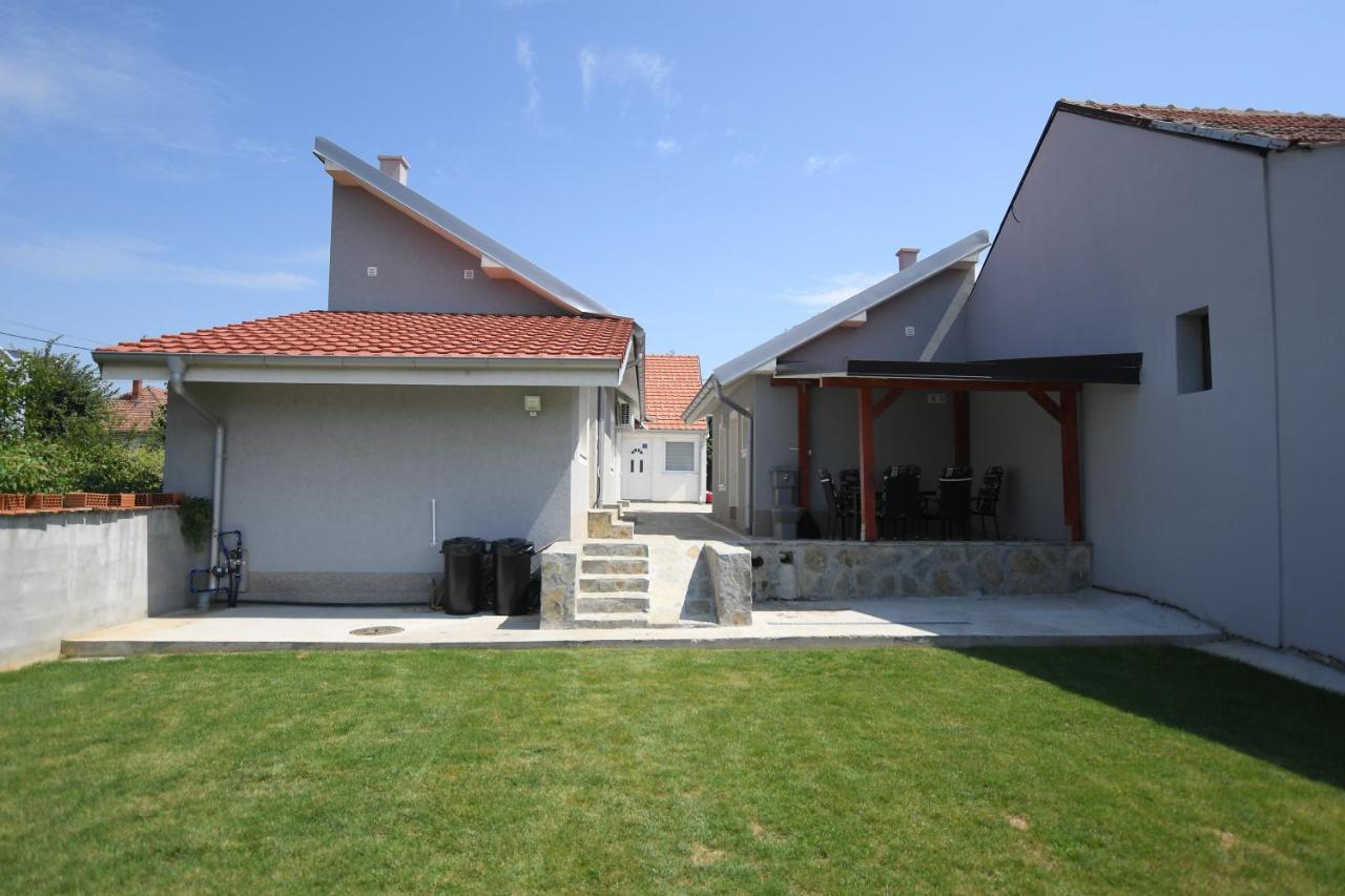 Relax Apartmani Kladovo Exterior foto
